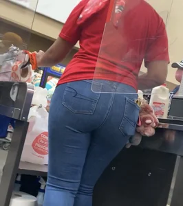Nice Big Ass Latina in American Eagle Jeans 1