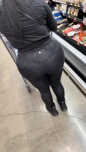Hour glass shape Latina