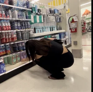 THICK Smiling Target Lightskin (FACESHOTS, UNDERSHOTS)