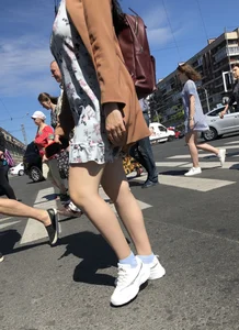 Candid hottie wearing a dress, great pale legs