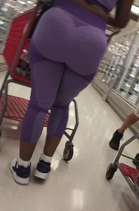 Mega ass ebony purple leggings