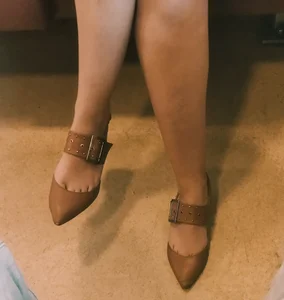 Hot Candid Wife's Legs in a Skirt And Pointed Shoes Sitting With Crossed Legs, Public Transport Creepshot