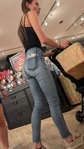Beauty slim girl with nice ass in tight blue jean. OC