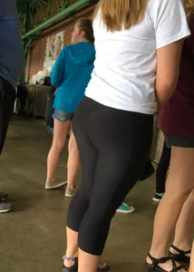 Big booty babe at a baseball game in tight leggings