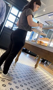 Lil pawg VPL at the bakery