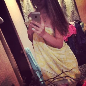Cute Girl Bedroom Mirror Selfies in Panties