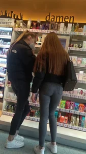 2 skinny teens in skintight jeans