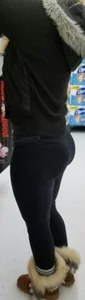 Chubby Ass in Tights Candid Photos