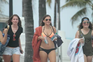 Sexy Florida girls in bikinis