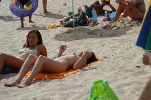 Verna topless beach girls out in the sun