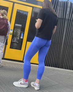 tight blue yoga pants(OC)