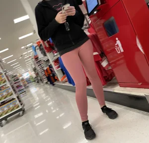 Tight pink