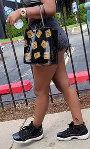 Phat ass booty on chocolate teen