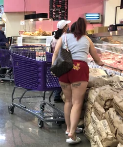 Latina with big booty in red shorts doesn't care about Rona