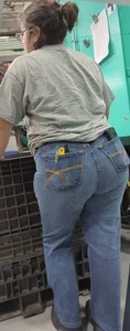 BBW chubby nerdy latina milf ass in denim jeans