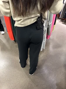 Petite Asian Nike Employees  [ OC ]