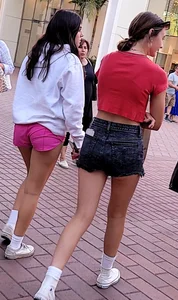 Random hotties booty batch mall
