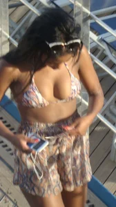 Bikini girls