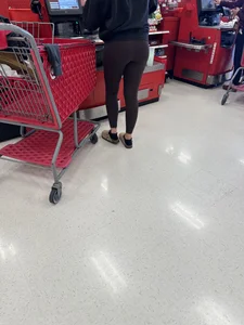 OC who’s your fav? Cakes + some face shots Caught three at target 2 leggings 1 in sweats OC