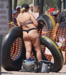 Salt River Tubing girls