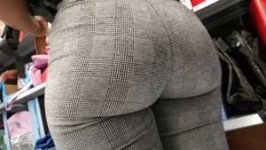 Ebony babe is business-casual @ Walmart