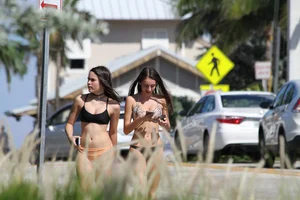 Deerfield Beach, Florida sexy girls and teens in bikinis