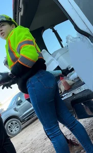 Latina food truck lady  pt 2!