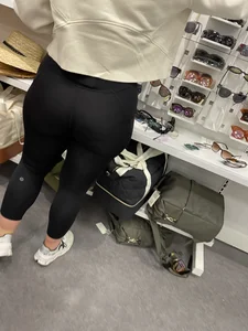 SEXY PAWG IN LULUS BEST ASS IVE SEEN IN REAL LIFE