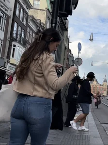 Slim Thick Tight Jeans