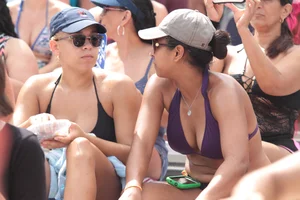 Florida beach and bikini girls