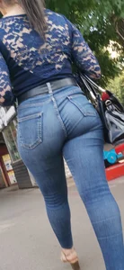 Armenian girl has gorgeous ass