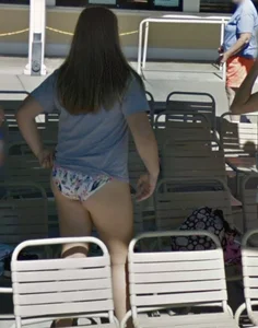 Waterpark MILFs 2