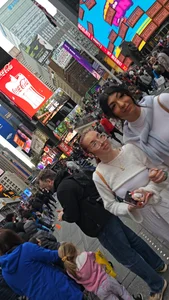 2 Friends, Times Square Ass