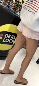 College hottie grocery shopping in short shorts - OC