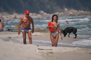 Verna topless beach girls out in the sun
