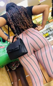 Thick ass in stripped pants in line at subway (extreme close ups)