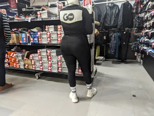 Huge juicy sexy nike legging ass worker part 1