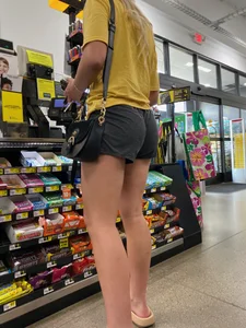 Amazing Blonde Thick Booty Shorts
