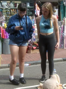 Guitar playing blonde babe with a nice ass and vtl in tight leggings