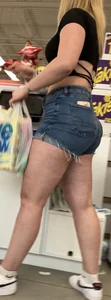 Thiccc milf I’m jean shorts