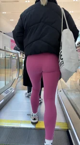 Hot pink leggings in the mall