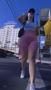 Crazy thicc PAWG in pink biker shorts (NOT OC)