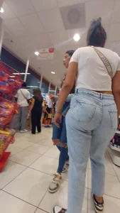 Tall Arabic Duo in Jeans