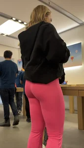 First post. Love leggings