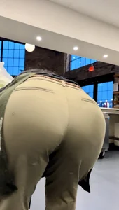 Latina milf tight vpl