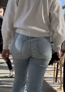 College girl with hot juicy bubble butt in flared jeans