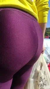 Milf Ass Posing ( VTL)