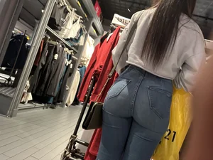 This tight Ass in jeans had me crazy