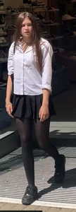 Pretty pantyhose teen