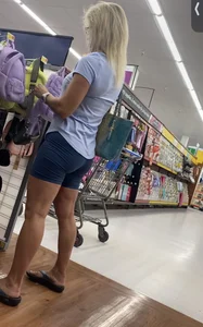 Sexy Solid Mature Gilf W Nice Smooth Legs